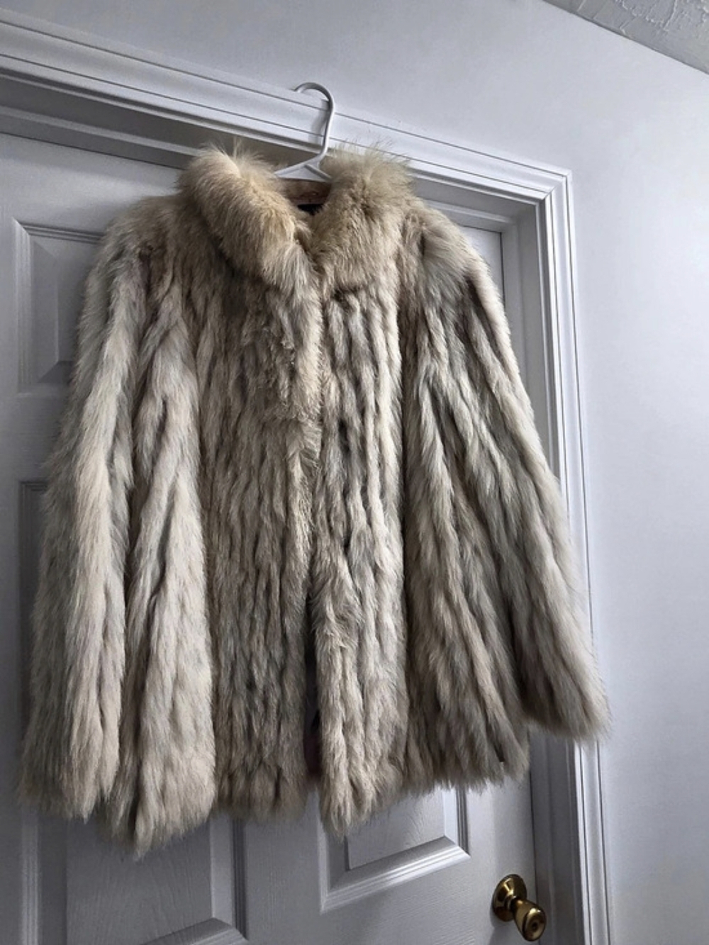 Dasco Natural Blue Fox Cropped Fur Coat